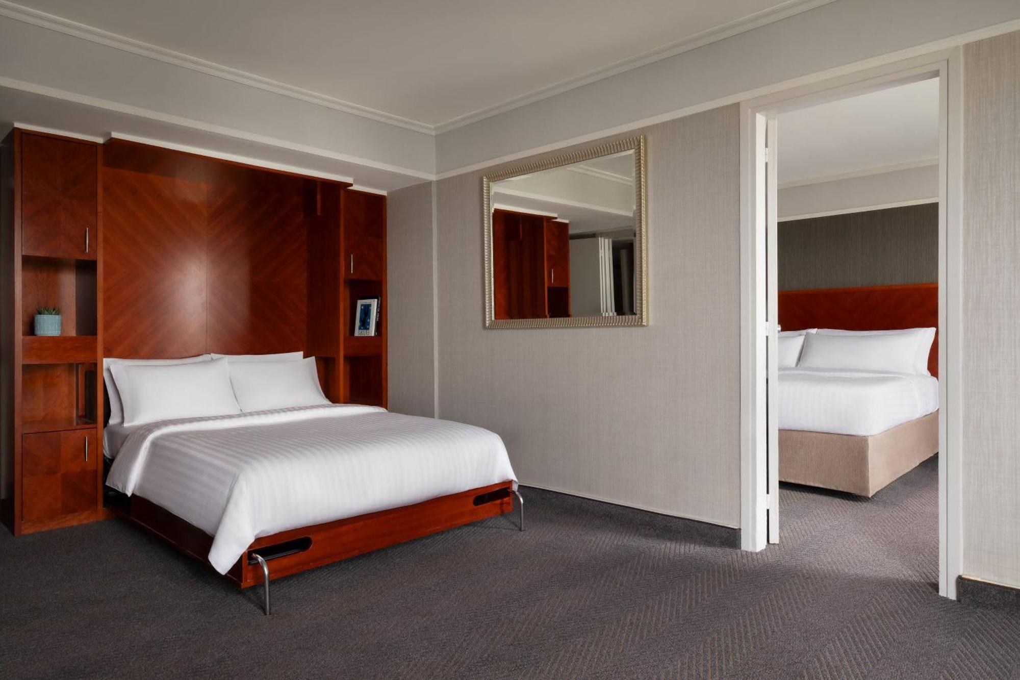 Paris Marriott Rive Gauche Hotel & Conference Center Exterior photo
