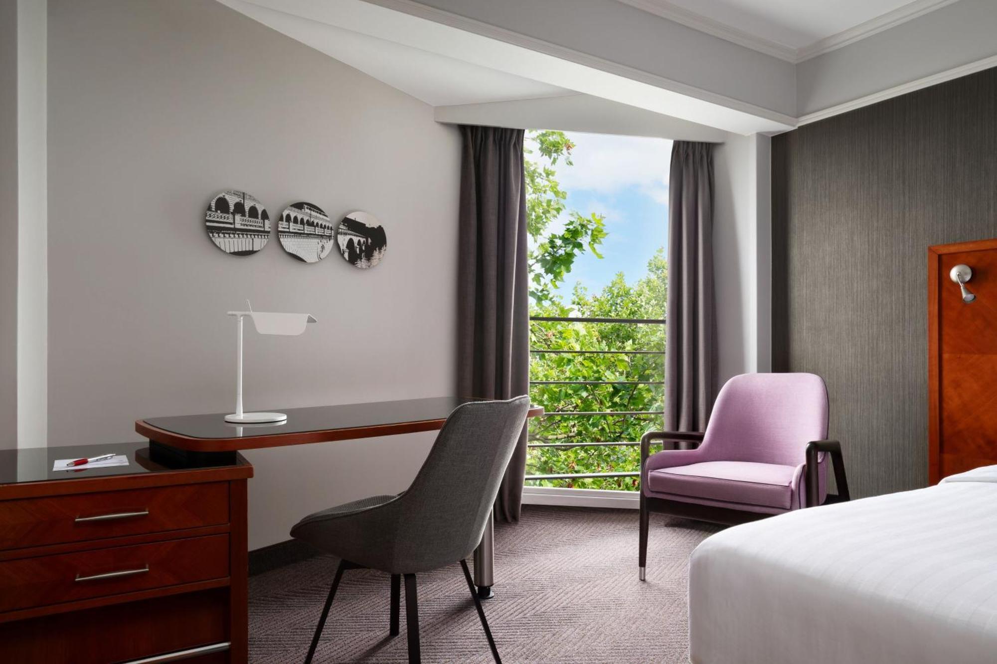 Paris Marriott Rive Gauche Hotel & Conference Center Exterior photo